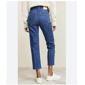 Classic High-Rise Cropped Blue Jeans